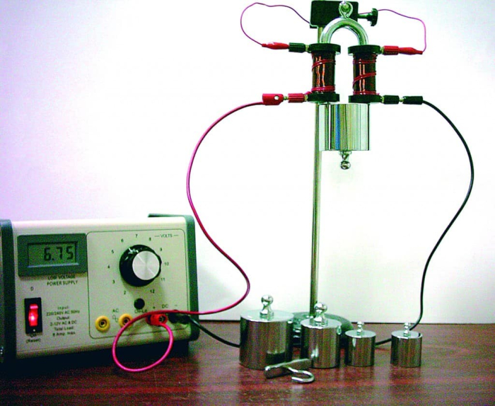 Electromagnet in forma de U [3]