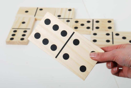 Domino din lemn gigant [1]