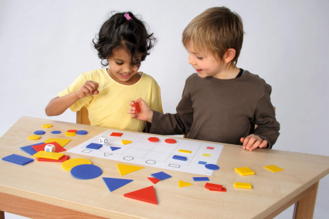 Jocuri educative - Set Forme geometrice din plastic 60 piese