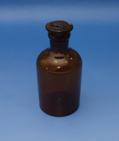Sticlarie laborator chimie - Sticla bruna pentru reactivi