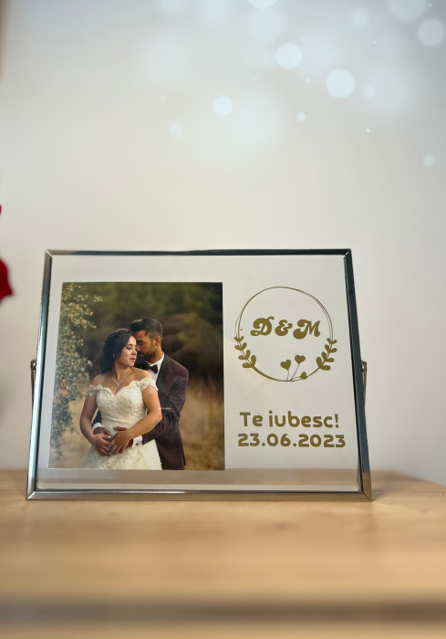 Ramă fotografică cu text și poză [1]