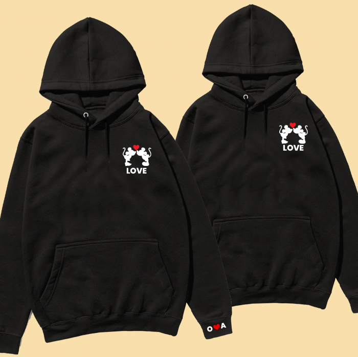 Set hanorace personalizate pentru cupluri cu initiale si Mickey/Mini Mouse [1]