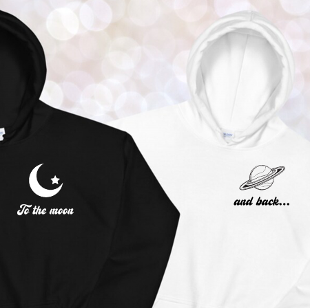 Set hanorace cuplu personalizate - To the moon and back