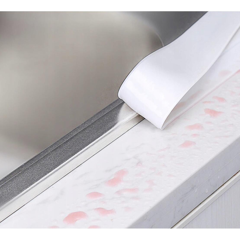 Bandă etanșare autoadezivă PVC 3.2 m x 3.8 cm, impermeabilă și flexibilă, ideală pentru chiuvete, dușuri și căzi, culoare alb [4]