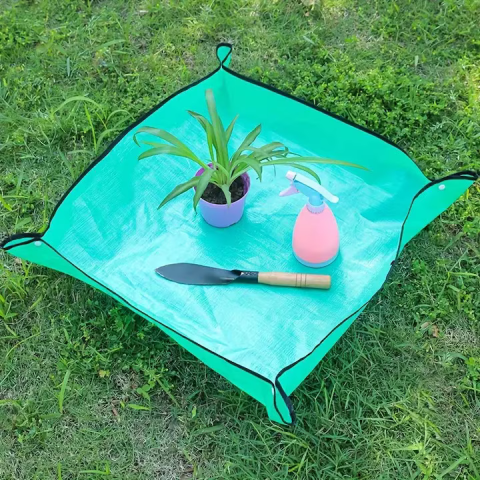 Covoraș grădinărit 75×75 cm, material impermeabil, rezistent, protejează de murdărie și apă, curățare rapidă, pliabil și antiderapant [9]