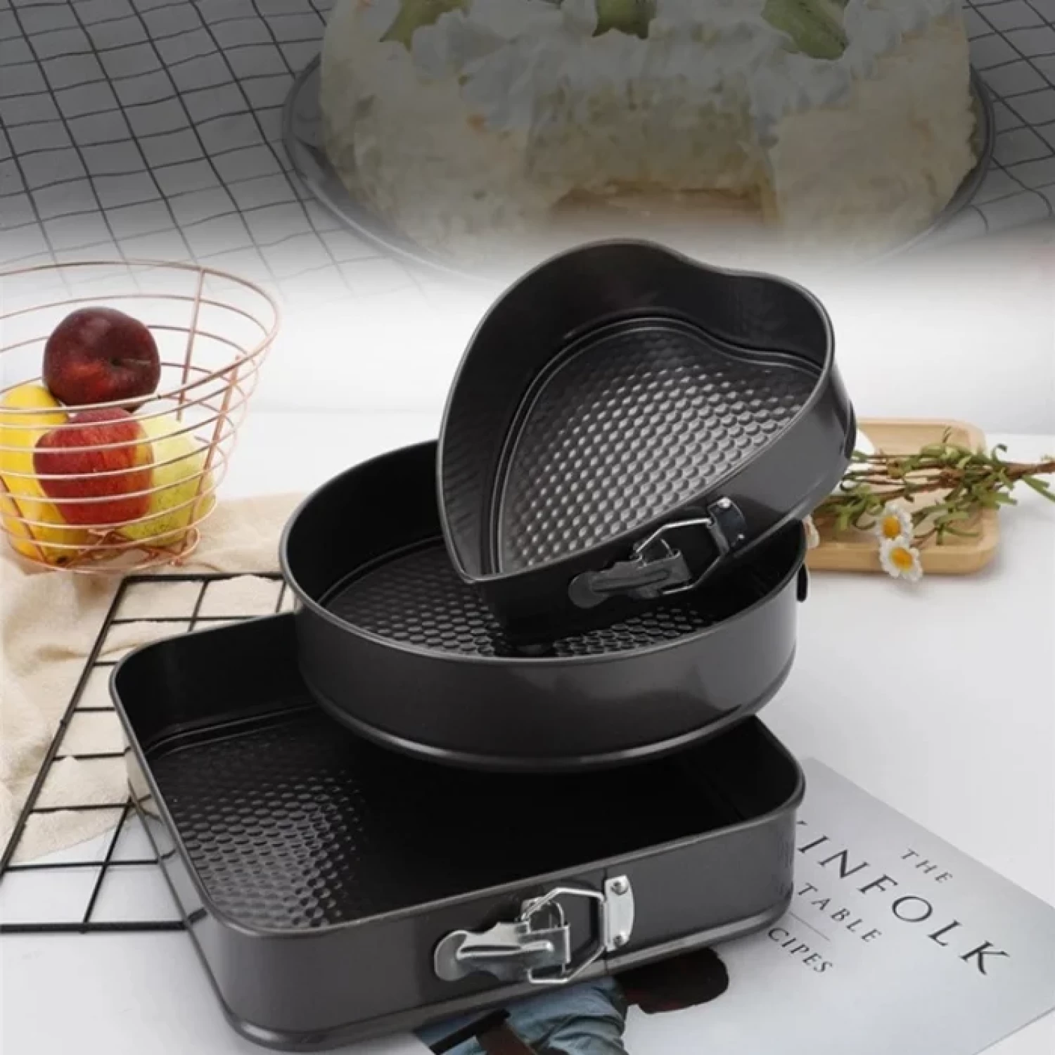 https://www.maxtop.ro/continut/produse/653/1500/set-3-tavi-de-copt-antiaderente-cu-pereti-detasabili-forme-rotunda-inima-si-dreptunghiulara-otel-carbon-rezistente-si-usor-de-curatat_4645.webp [3]