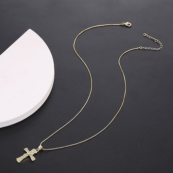 Colier MBrands cu pandantiv in forma de cruce cu cristale placat cu aur 18k [3]