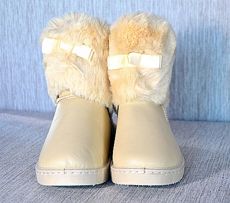 Cizme dama mbrands imblanite , model UGG crem [2]