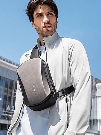 Geanta umar Mark Ryden, rezistenta la apa 30 X 18 X 10 X cm, port USB [1]
