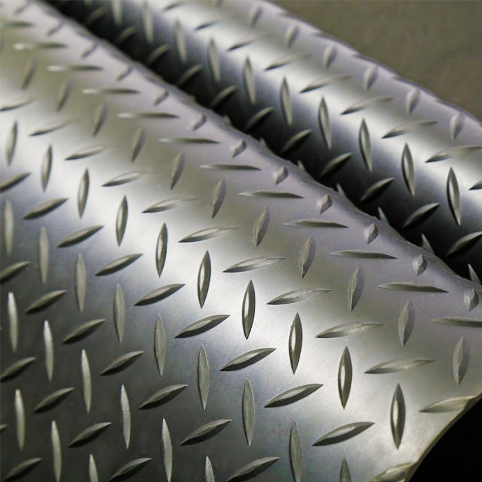 Covor Cauciuc Antiderapant cu Striatii Diamond 3 mm x 1600 mm latime [2]