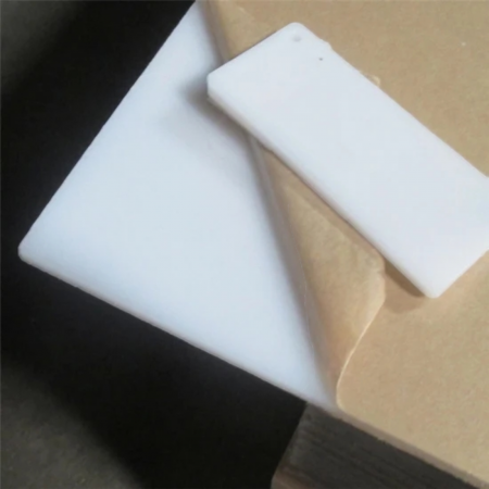 Placa Plexiglas Alb - Opal - Translucid 4 mm x 2050 x 3050 mm [2]