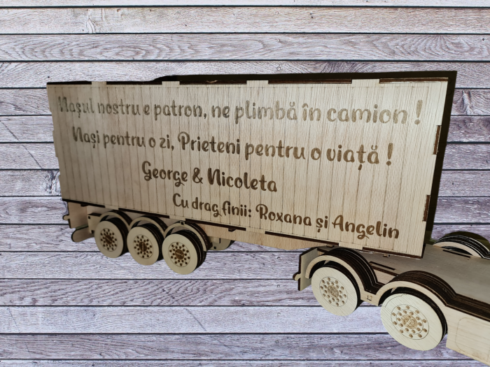 Cutie de vin / cadou sub forma de TIR [3]