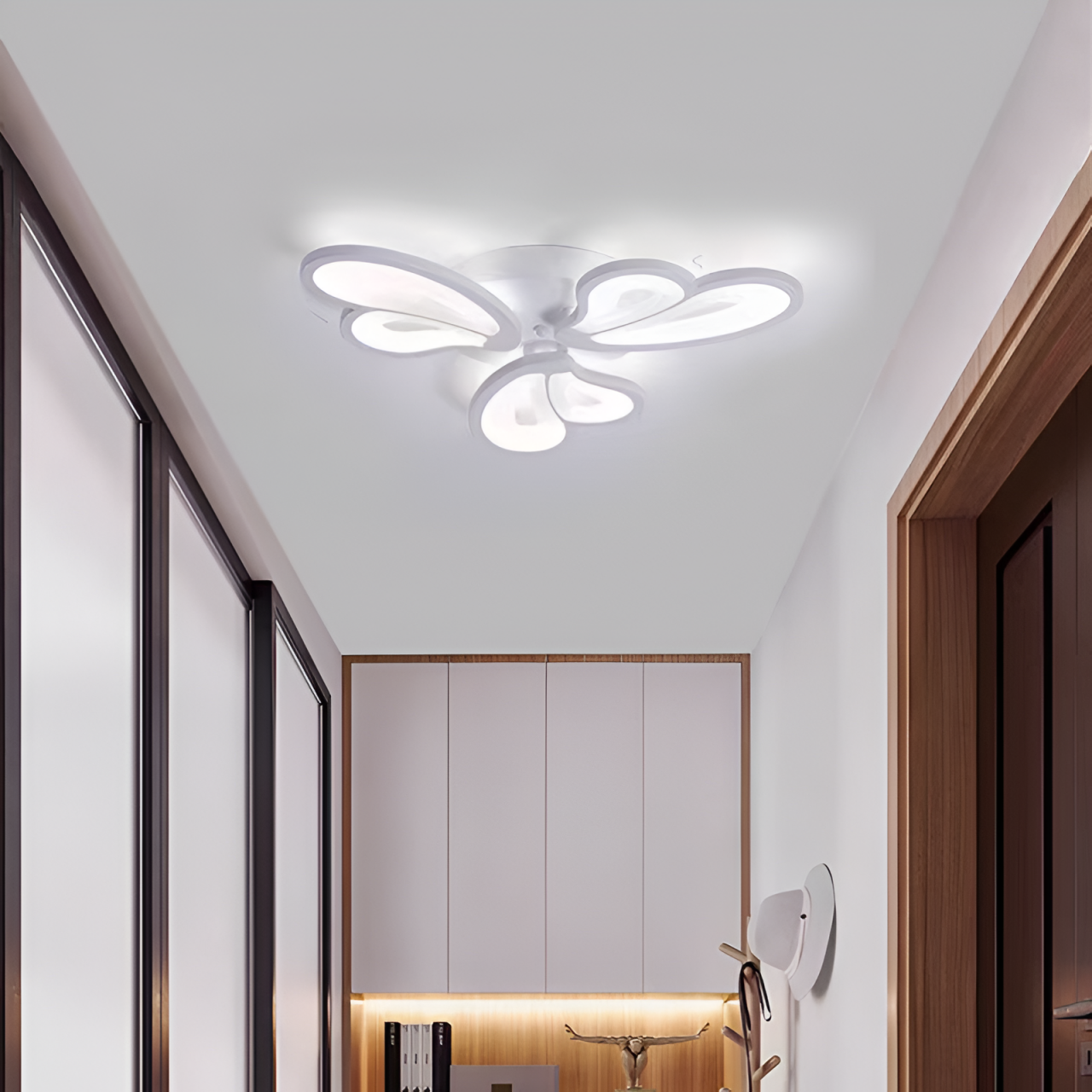 Lustra LED cu telecomanda BLOSSOM 43W, 3 Petale, lumina Rece/Calda/Neutra, Dimabila, Alb [1]