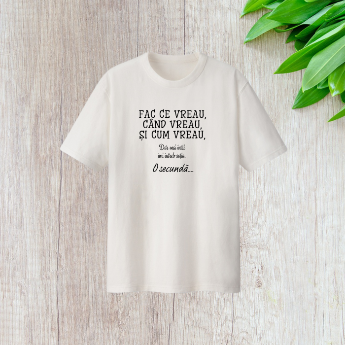 Tricou personalizat cu text [1]