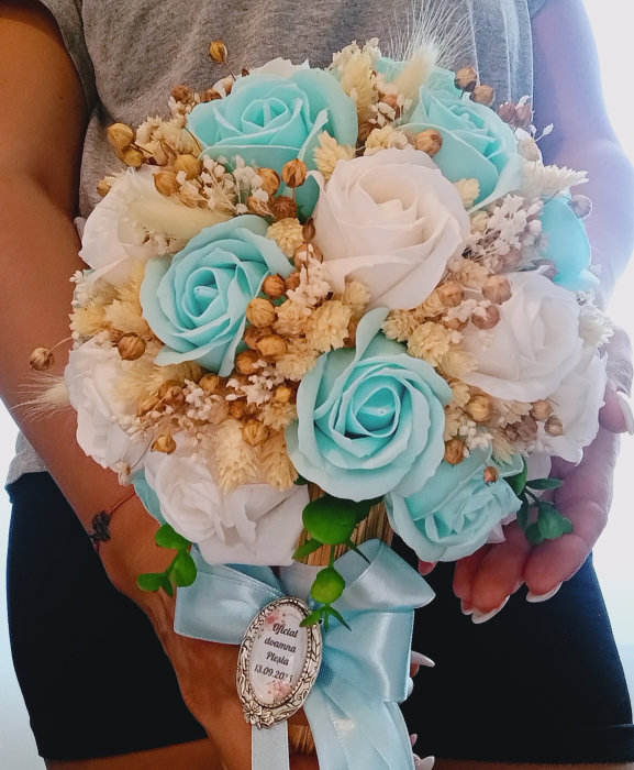 Buchet de mireasă Light Turquoise and White [3]