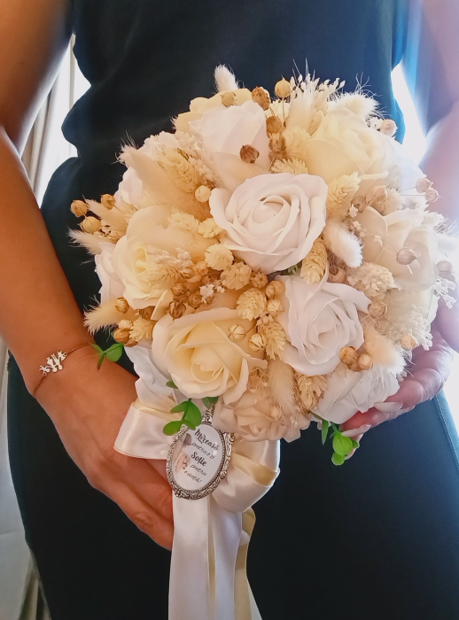 Set nunta lumânări și buchet mireasa White and Cream [2]