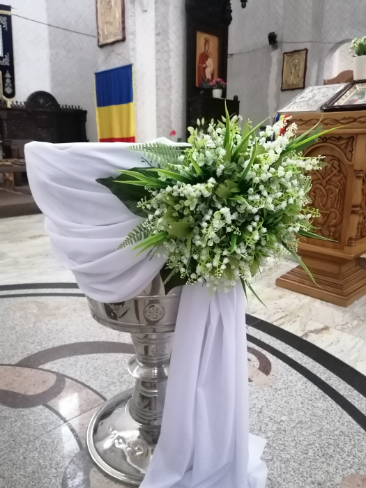 Aranjament cristelnita cu lacrimioare [3]