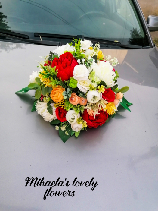 Aranjament masina Red & White Dream flowers [2]