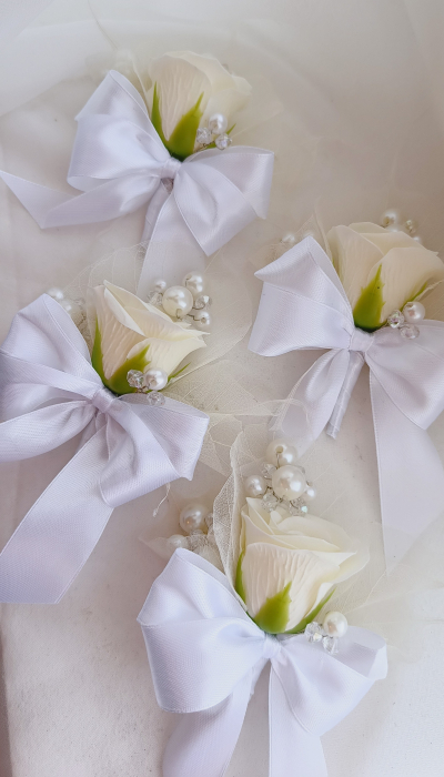 Floare de pus in piept Elegant White [4]