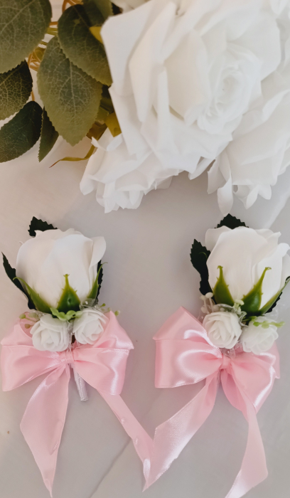 Floare de pus in piept Roses [1]