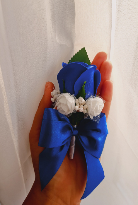 Floare de pus in piept Roses [5]