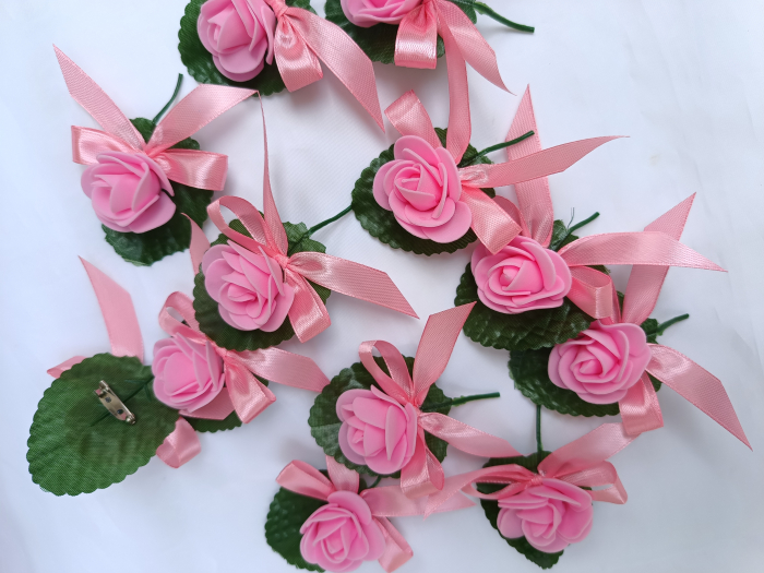 Flori de pus in piept pentru invitati Little Rose [5]