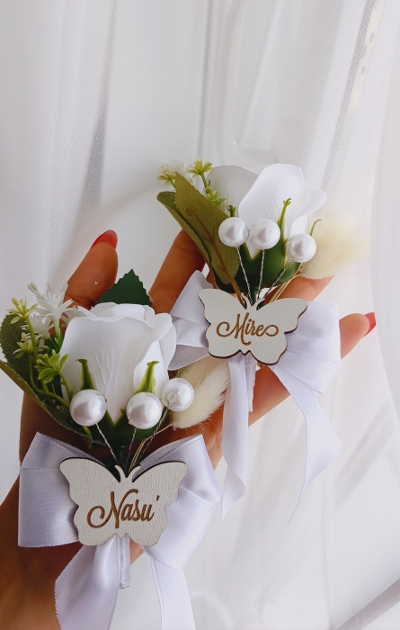 Flori de pus in piept White Rose personalizate [8]