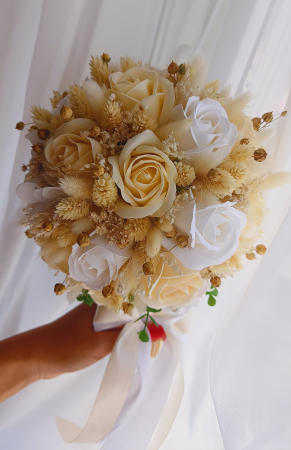 Produse - Buchet de mireasă Cream and White