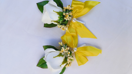 Flori de pus in piept - Flori de pus in piept White Rose-Yellow