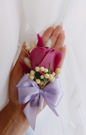 Produse - Floare de pus in piept Trandafir colorat și plante uscate