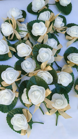 Flori de pus in piept - Flori de pus in piept invitati White & Ivory