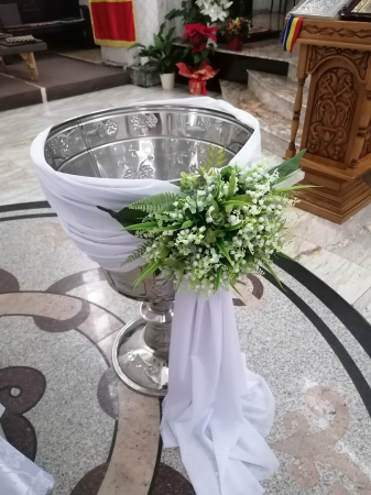 Aranjament cristelnita cu lacrimioare [1]