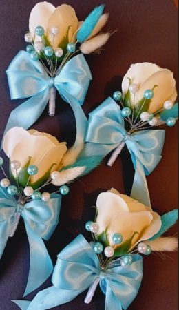 Flori de pus in piept - Floare de pus in piept Crem & Rose elegant