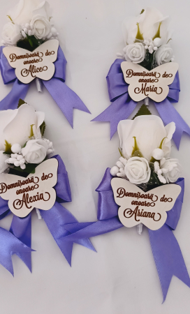 Floare de pus in piept Roses [3]