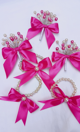 Floare de pus in piept si Bratara din perle personalizate [17]