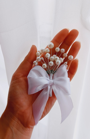 Floare de pus in piept si Bratara din perle personalizate [10]