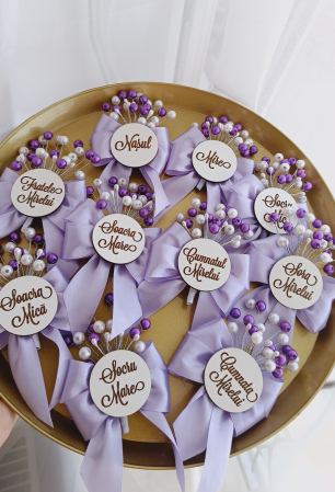 Floare de pus in piept si Bratara din perle personalizate [4]