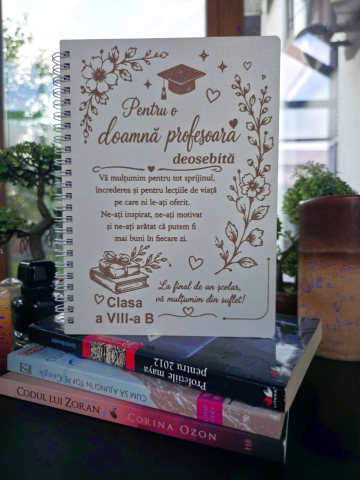 Cadouri pentru profesori - Agenda personalizata cadou pentru cadre didactice final de an scolar