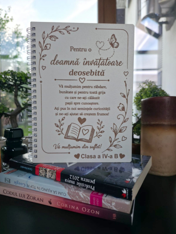 Cadouri pentru profesori - Agenda personalizata cadou pentru cadre didactice final de an scolar