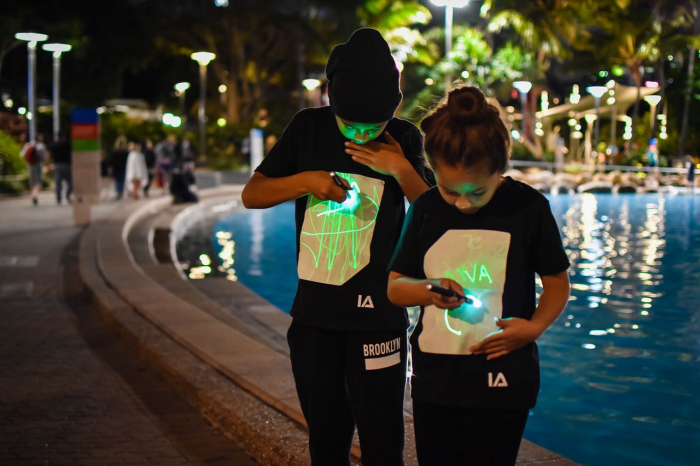 Tricou interactiv cu strălucire IA pentru copii - Super [4]