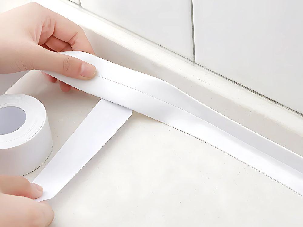 Bandă De Etanșare Albă Pentru Pereți Și Chiuvete – 3m PVC Adeziv Rezistent [5]
