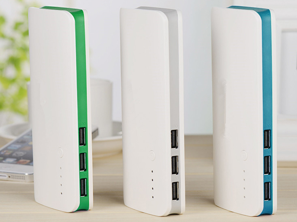 Baterie externă 10000mah cu 3x USB microUSB 2.1A, lanternă LED puternică și rapidă [9]