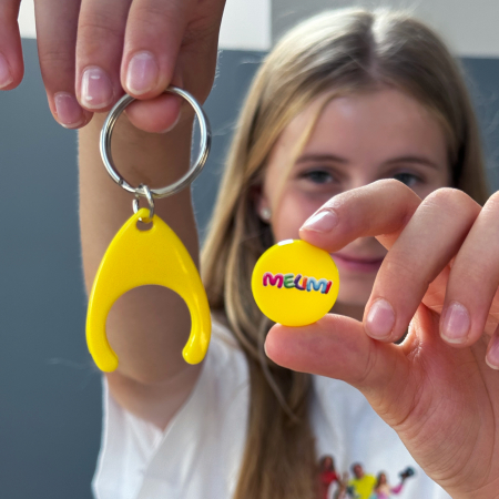 Breloc #2 cu fisă căruț (galben) [1]