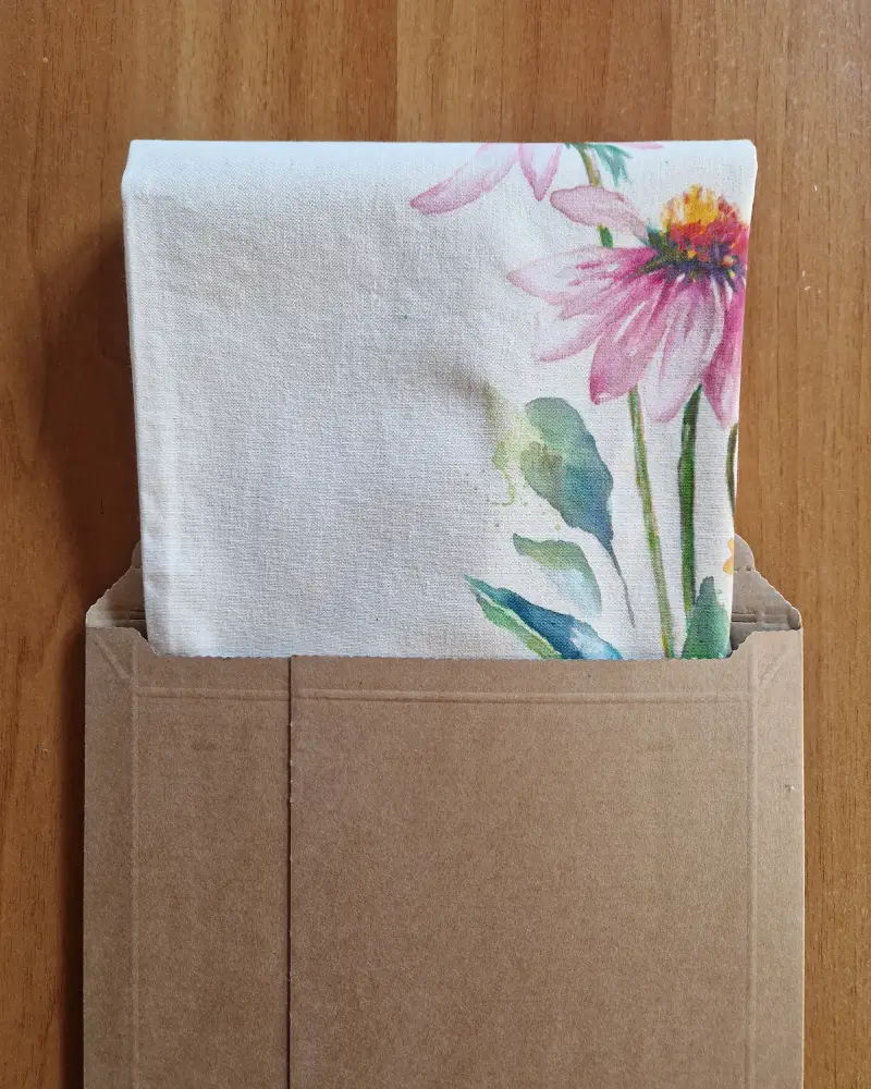 sacosa pictata manual cu flori roz [3]