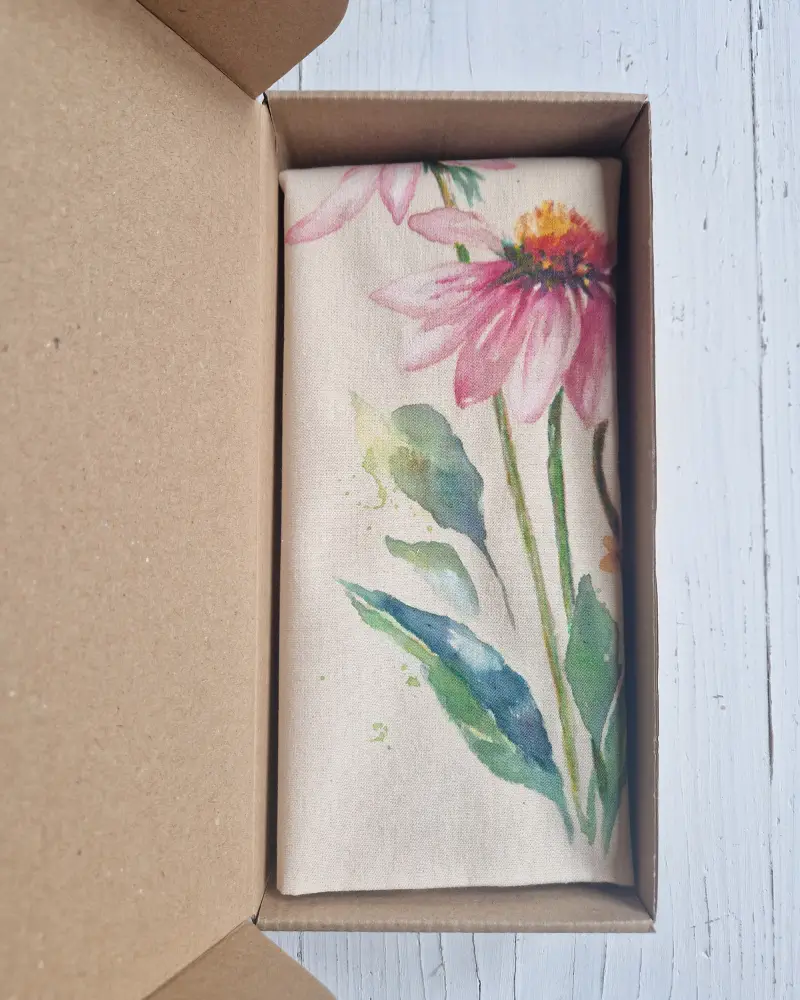 sacosa pictata manual cu flori roz [3]