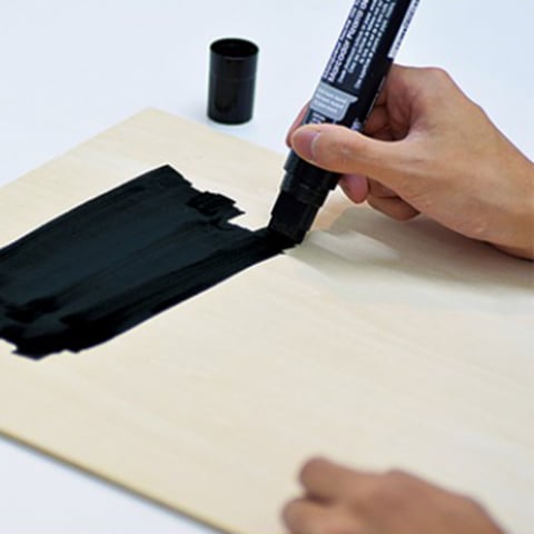 Markere creta lichida - Marker negru de vopsit in masa UCHIDA