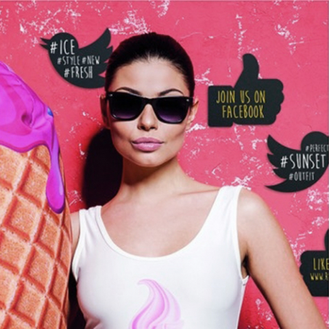 Set Wall Silhouette Social Media [1]