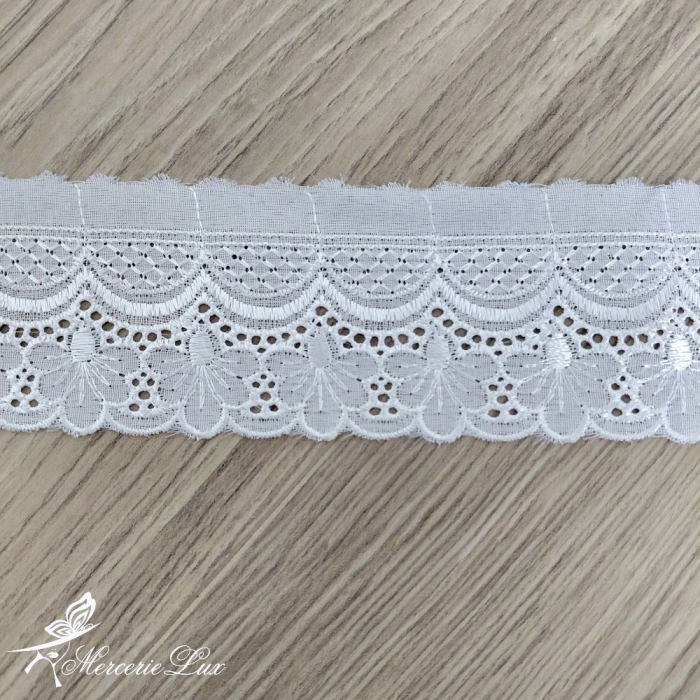 DANTELA PANZA CU BRODERIE FLORI LATIME 6CM [2]