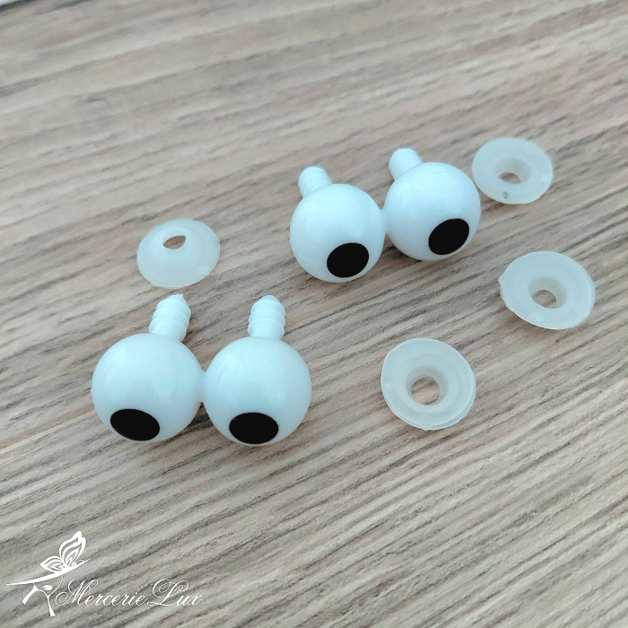 OCHI PERECHE BILA FIGURINE [1]