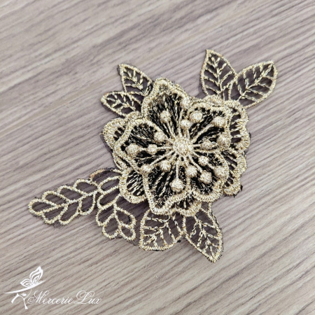 LICHIDARE STOC - APLICATIE BRODERIE FLOARE 3D PENTRU CUSUT